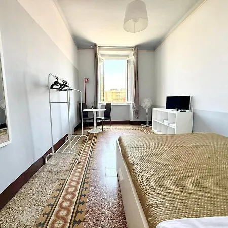 Free Parking 5 Minutes From The Station La Spezia